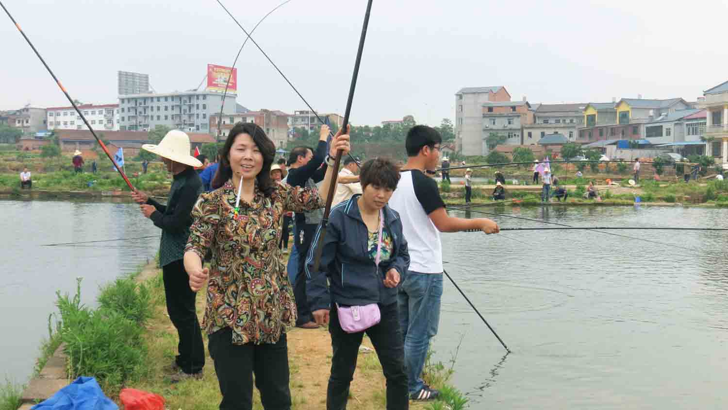 2015年五一釣魚(yú)比賽活動(dòng)報道